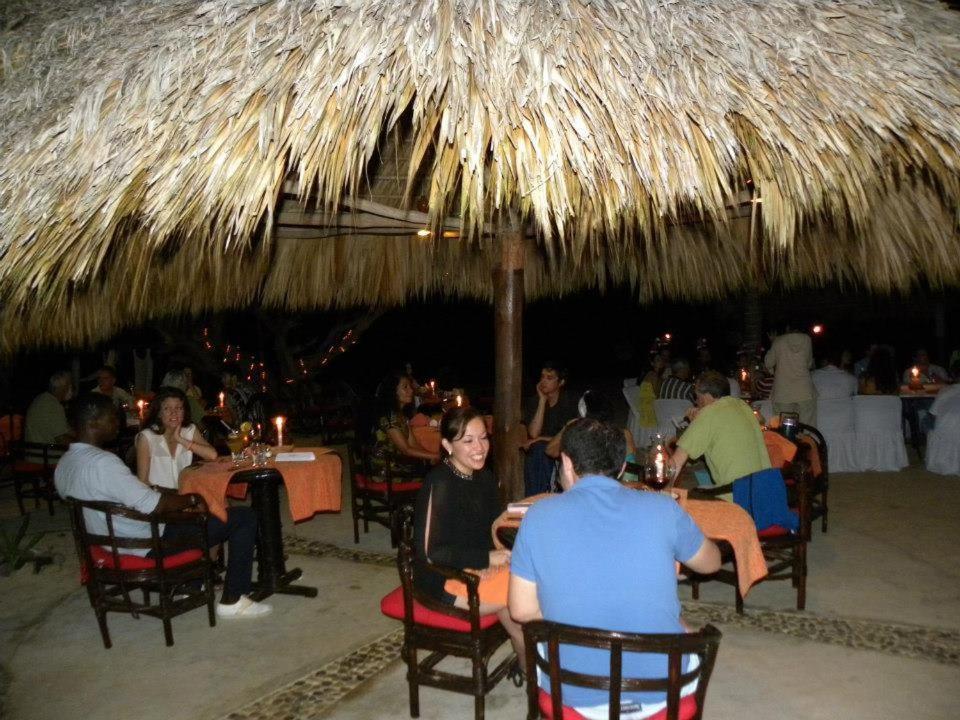 Hotel Bahia De La Luna Arroyo Cruz Exterior foto